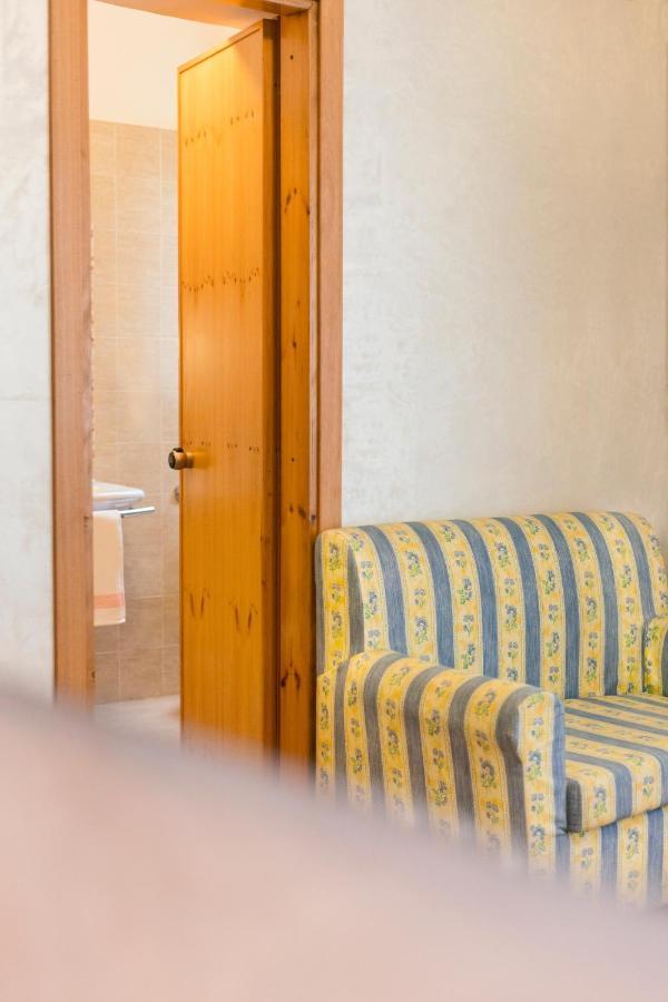 Albergo Centrale Скано Екстериор снимка